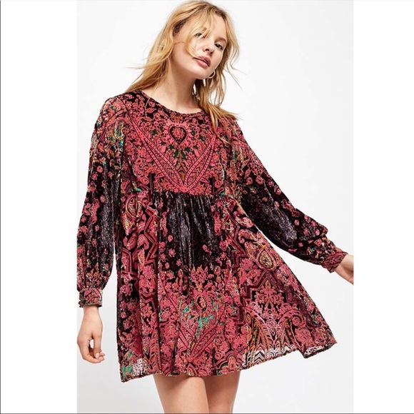 SOLD Free People - Mirror Mirror Velvet Mini Long Sleeves Dress - Picture 2 of 11